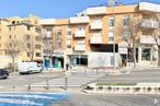 Retail for sale & for rent at Avenida Irlanda, Toledo, 45005 with van, building, sky, daytime, property, window, blue, car, infrastructure and urban design around