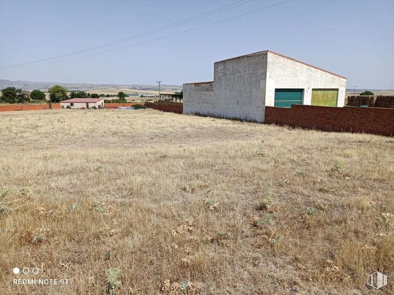 Land for sale at Calle Iglesia, Aldeanueva de Santa Cruz, Ávila, 05197 with house, sky, plant, tree, land lot, grassland, landscape, plain, grass and grass family around