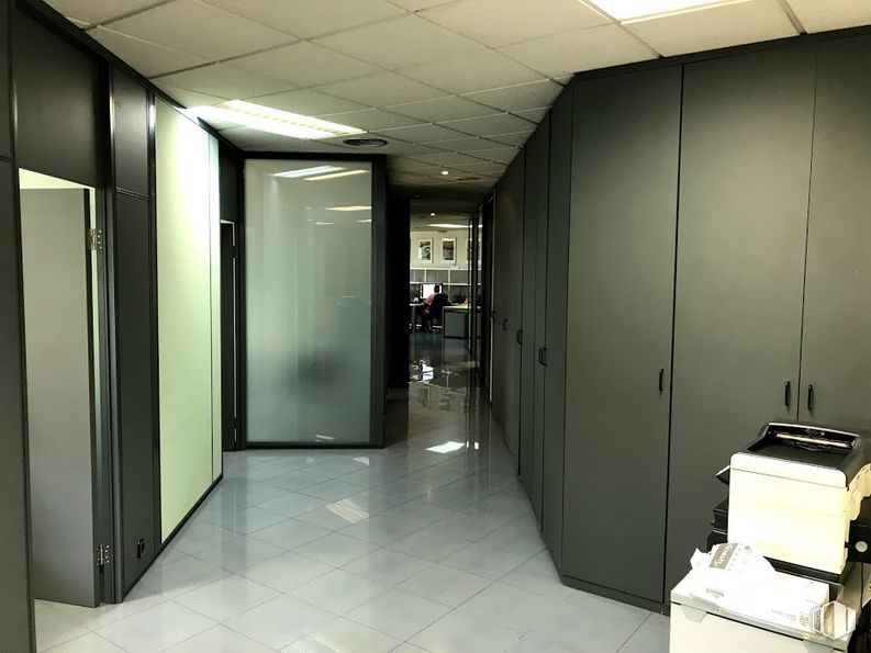 Oficina en venta en Avenida Severo Ochoa, 36, Alcobendas, Madrid, 28100 con mediante, armario, edificio, accesorio, suelo, piso, vidrio, techo, aluminio, metal y material compuesto alrededor