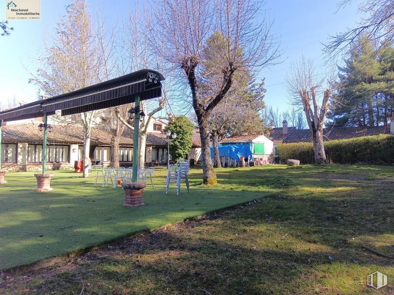 Local en venta en Zona Collado Hermoso, Collado Hermoso, Segovia, 40170 con planta, cielo, árbol, hoja, lote de terreno, zona residencial, hierba, planta leñosa, paisaje y inmobiliario alrededor