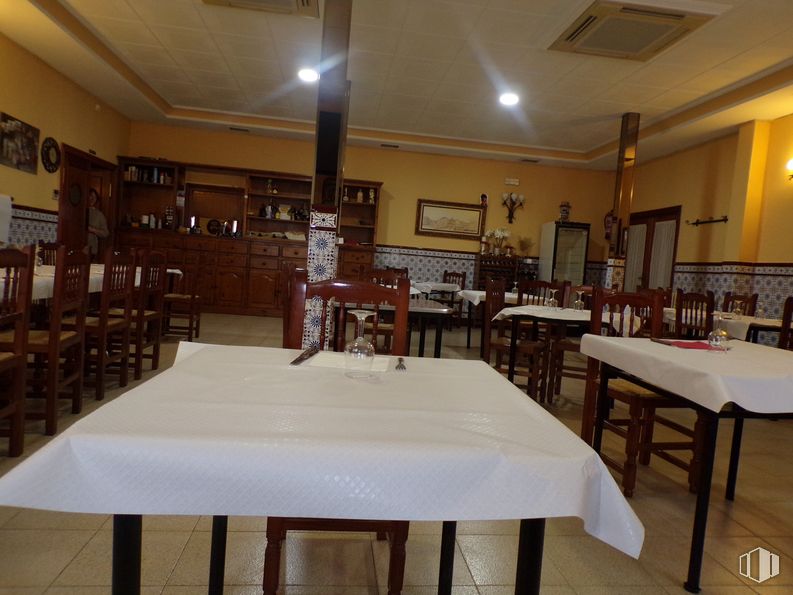 Retail for sale at Calle Convento, Tembleque, Toledo, 45780 with table, furniture, property, wood, lighting, chair, interior design, floor, real estate and flooring around