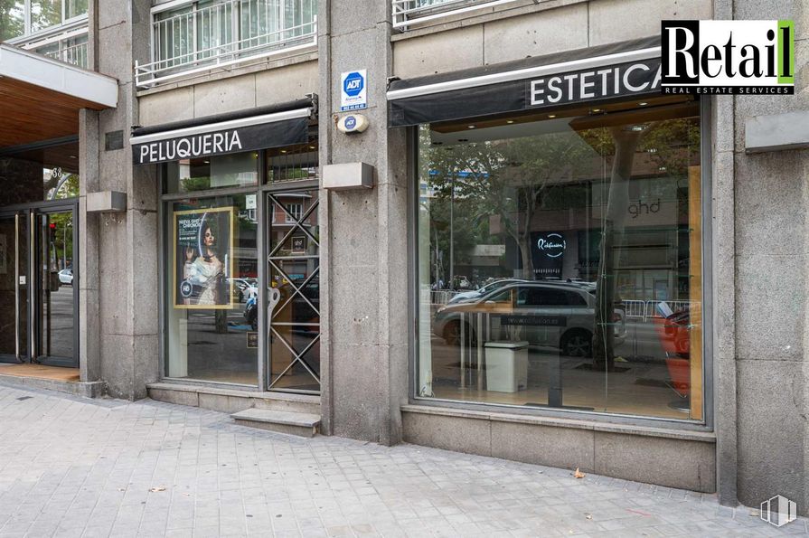 Local en alquiler en Paseo San Francisco de Sales, Chamberí, Madrid, 28003 con ventana, accesorio, edificio, puerta, fachada, ciudad, fuente, vidrio, venta al por menor y señalización alrededor