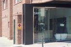 Retail for sale & for rent at Zona centro, Collado Villalba, Madrid, 28400 with window, building, fixture, shade, vehicle door, door, automotive exterior, facade, wood and building material around