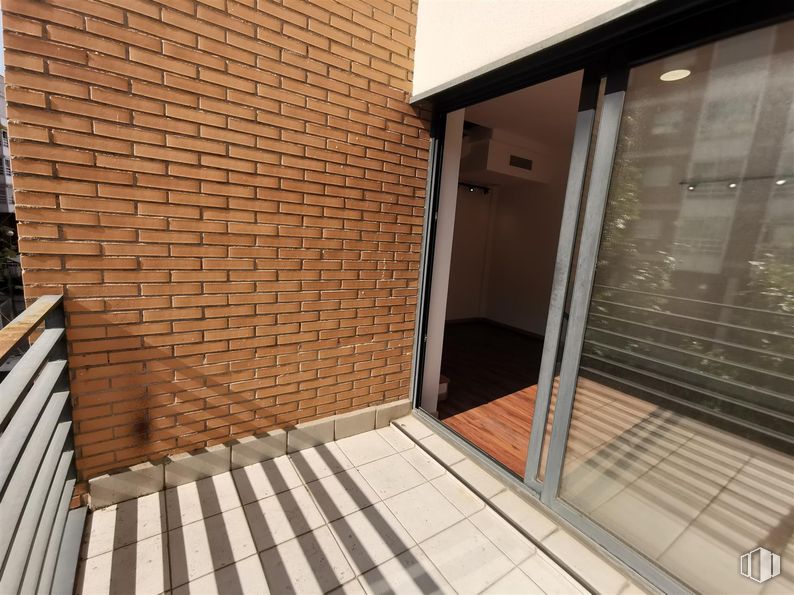 Oficina en venta en Calle Cronos, 20, San Blas - Canillejas, Madrid, 28037 con madera, sombra, edificio, suelos, suelo, ladrillo, albañilería, material compuesto, inmobiliario y madera dura alrededor