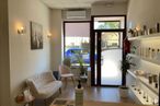 Retail for rent at Zona Centro, Azuqueca de Henares, Guadalajara, 19200 with chair, bottle, door, table, houseplant, couch, property, furniture, picture frame and shelf around