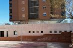 Retail for sale at Calle Toledo, 48, Guadalajara, 19002 with building, window, property, sky, fixture, tree, urban design, brick, building material and composite material around