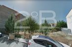 Land for sale at Calle Archivero Dimas Pérez, 23, Tarancón, Cuenca, 16400 with car, waste container, building, plant, daytime, property, vehicle, motor vehicle, sky and automotive design around