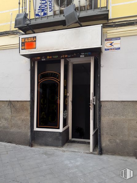 Local en venta en Calle Arenal, 8, Centro, Madrid, 28013 con puerta, accesorio, gas, fachada, carretera, ciudad, edificio, calle, puerta de casa y casa alrededor