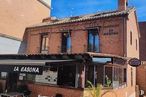 Retail for rent at Calle Buena Vista, 7, Boadilla del Monte, Madrid, 28660 with window, house, sky, plant, flowerpot, table, building, blue, chair and urban design around