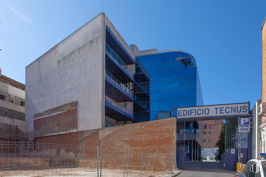 Oficina en alquiler en Edificio Tecnus, Calle Bravo Murillo, 178, Tetuán, Madrid, 28020 con edificio, cielo, tiempo de día, ventana, luz de la calle, bloque de pisos, arquitectura, casa, condominio y vecindario alrededor