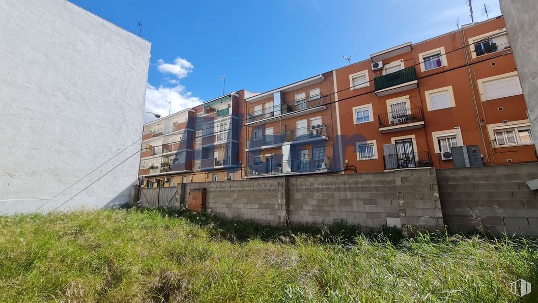 Suelo en venta en Calle Gregorio Ortiz, Villaverde, Madrid, 28021 con cielo, planta, edificio, nube, ventana, lote de terreno, diseño urbano, condominio, bloque de pisos y zona residencial alrededor