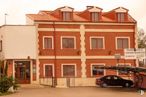 Local en alquiler y venta en Calle Cr N-5 Carabias, 1, Pradales, Segovia, 40540 con ventana, coche, edificio, planta, puerta, neumático, rueda, vehículo, cielo y casa alrededor