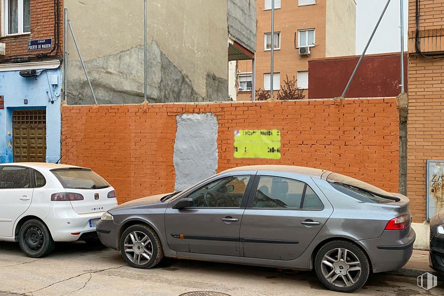 Suelo en venta en Calle Puerto de Maderi, Puente de Vallecas, Madrid, 28053 con rueda, coche, ventana, neumático, vehículo terrestre, vehículo, azul, neumático automotriz, iluminación automotriz y infraestructura alrededor