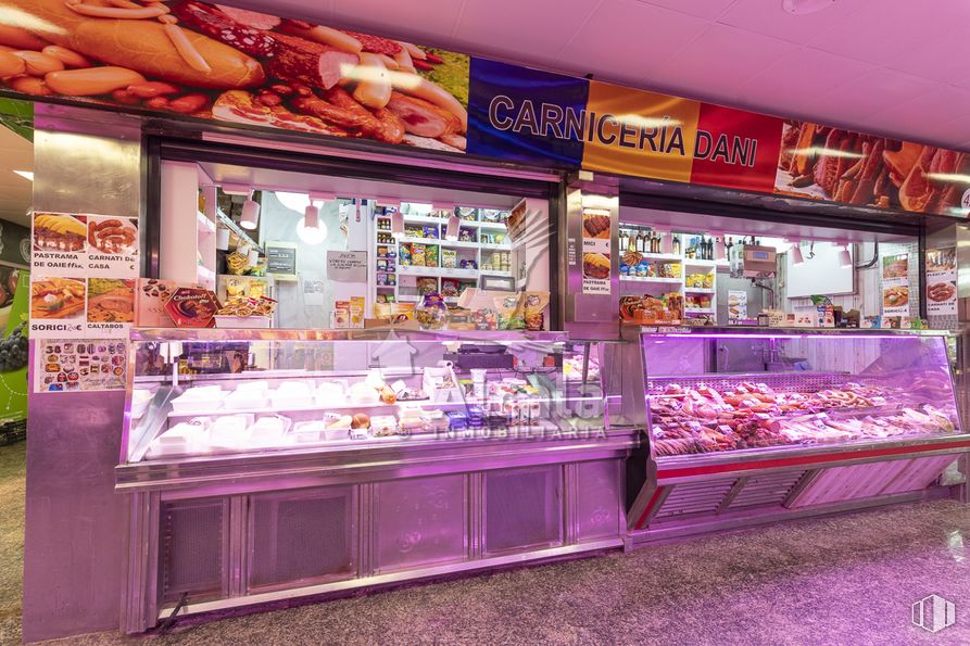 Retail for sale at Galerías Juan de Austria, Alcalá de Henares, Madrid, 28804 with food, product, building, retail, convenience food, trade, convenience store, fast food, market and shelf around