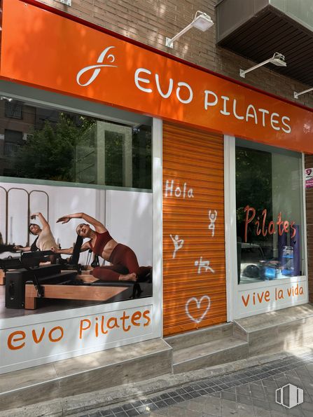 Local en venta en Calle Gasómetro, Arganzuela, Madrid, 28005 con persona, publicidad, forma física, ejercicio y banner alrededor