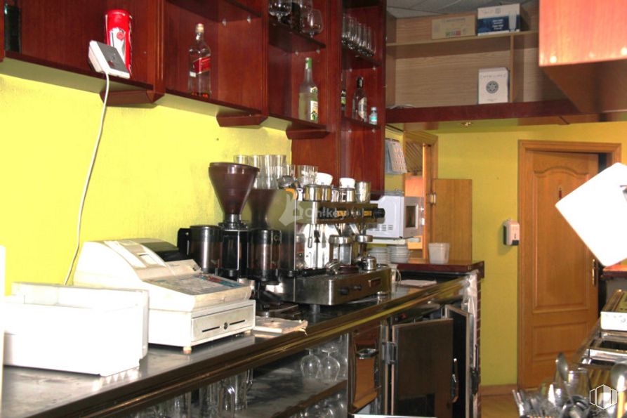 Local en venta en Getafe Norte, Getafe, Madrid, 28903 con cafetera, máquina de café expreso, encimera, impresora, electrodoméstico, aparato de cocina, barware, interiorismo, cocina y madera alrededor