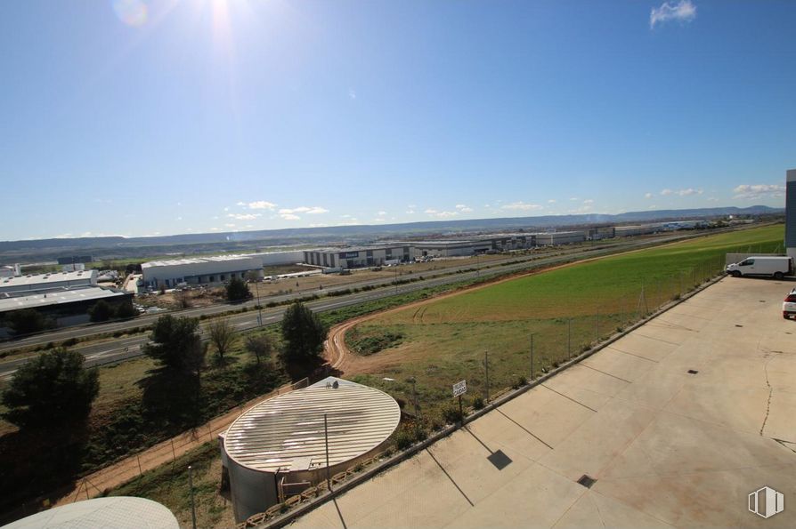 Nave en venta en Polígono industrial Cabanillas del Campo, Cabanillas del Campo, Guadalajara, 19171 con cielo, nube, diseño urbano, árbol, paisaje, horizonte, planta, viajes en avión, ciudad y carretera alrededor