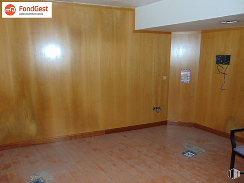 Office for sale at Calle Jacinto Benavente, 21, Getafe, Madrid, 28902 with brown, building, wood, floor, flooring, wood stain, hardwood, varnish, plywood and ceiling around