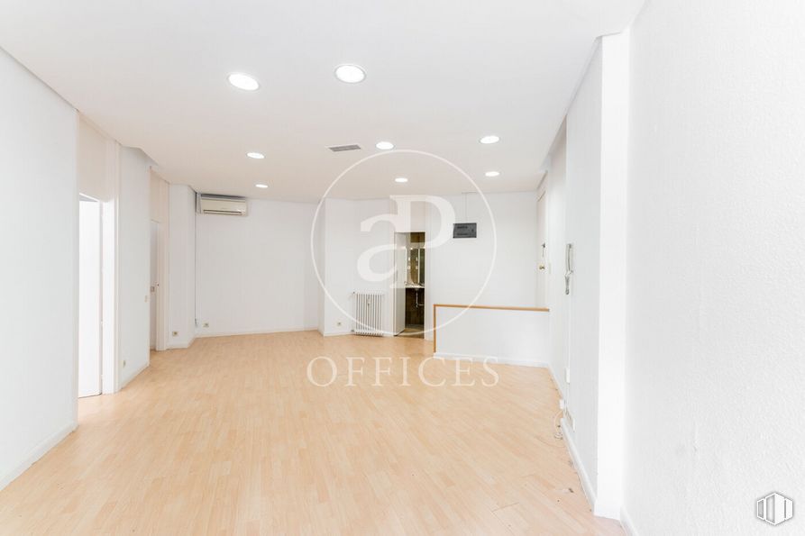 Oficina en venta en Avenida Pío XII, Chamartín, Madrid, 28016 con accesorio, madera, interiorismo, hall, edificio, suelo, suelos, madera dura, tinte para madera y suelo laminado alrededor