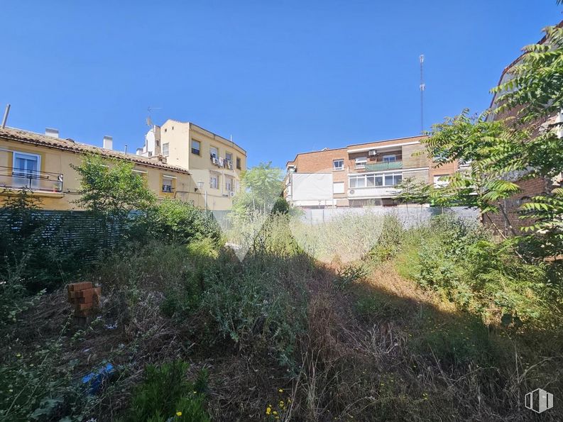 Suelo en venta en Casco Histórico, Vicálvaro, Madrid, 28032 con edificio, planta, cielo, propiedad, comunidad vegetal, ventana, barrio, diseño urbano, paisaje y fachada alrededor