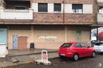 Retail for sale & for rent at Calle Ciudad de Bron, 2, Talavera de la Reina, Toledo, 45600 with car, window, door, tire, automotive parking light, wheel, automotive tail & brake light, land vehicle, vehicle and property around