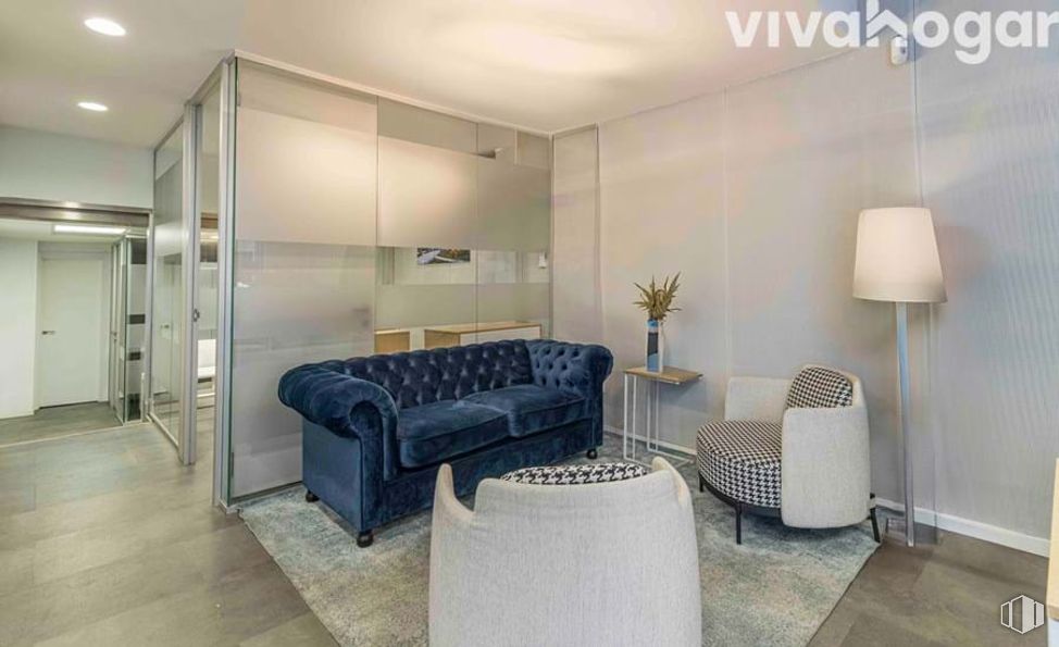 Local en venta en Calle Azcona, Salamanca, Madrid, 28028 con lámpara, alumbrado, sofá, silla, puerta, mueble, edificio, confort, casa y interiorismo alrededor