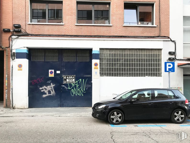 Local en alquiler en Calle Sánchez Pacheco, 69 A, Chamartín, Madrid, 28002 con rueda, coche, ventana, edificio, neumático, luz de estacionamiento, vehículo terrestre, vehículo, propiedad y vehículo de motor alrededor