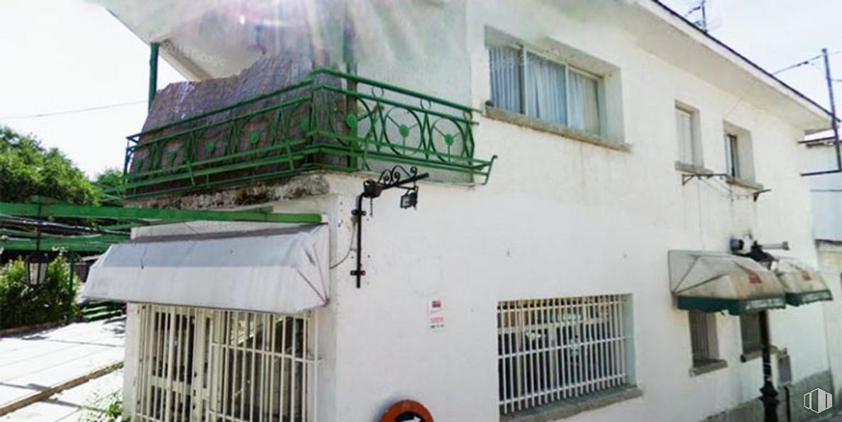 Local en venta en Calle Pozuela, Alpedrete, Madrid, 28430 con ventana, propiedad, edificio, barrio, diseño urbano, fachada, bienes raíces, gas, techo y ciudad alrededor