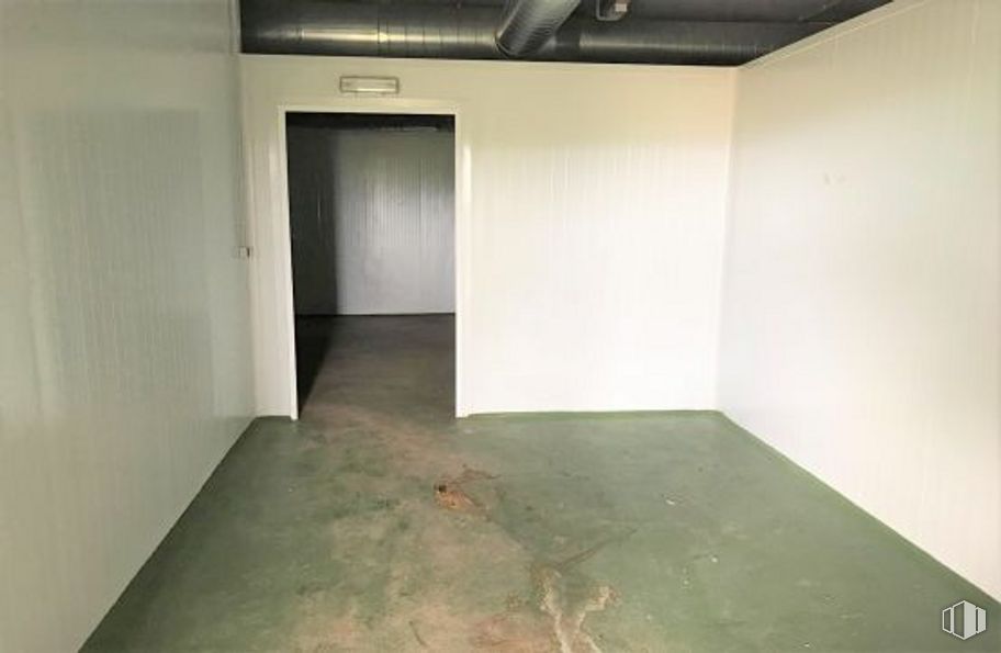 Nave en venta en Avenida Madrid, 10, Lozoyuela-Navas-Sieteiglesias, Madrid, 28752 con accesorio, madera, hall, suelos, suelo, pared, edificio, techo, hormigón y material compuesto alrededor