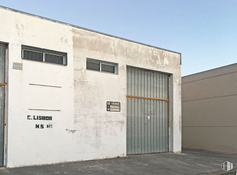 Nave en venta en Calle Lisboa, 6, Torres de la Alameda, Madrid, 28813 con ventana, edificio, puerta, cielo, accesorio, rectángulo, material compuesto, fachada, asfalto y paisaje alrededor