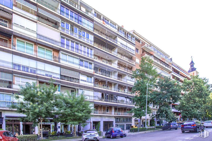 Local en venta en Paseo Pintor Rosales, 34, Moncloa - Aravaca, Madrid, 28008 con ventana, edificio, cielo, bloque de pisos, árbol, diseño urbano, condominio, vecindario, barrio residencial y edificio comercial alrededor