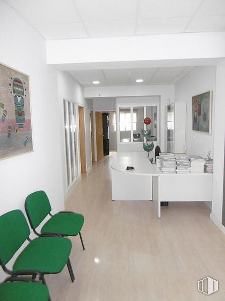 Office for sale at Zona Azucaica - Santa María de Benquerancia, Toledo, 45007 with picture frame, furniture, tap, property, plumbing fixture, building, sink, interior design, fixture, bathtub, floor and house around