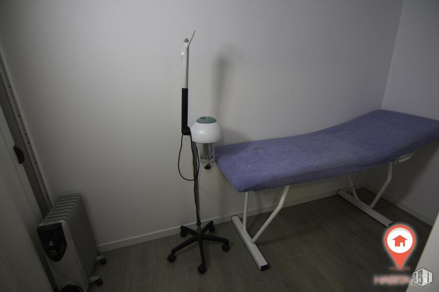 Local en alquiler y venta en Calle Lorenzo Goñi, Cuenca, 16004 con alumbrado, mueble, equipo médico, edificio, atención de salud, médica, piso, suelo, limpieza y servicio alrededor