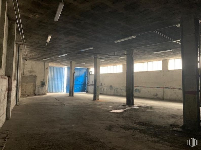 Retail for sale at Calle Boalito, 37, Colmenar Viejo, Madrid, 28770 with window, door, floor, hall, city, tints and shades, flooring, ceiling, concrete and fixture around