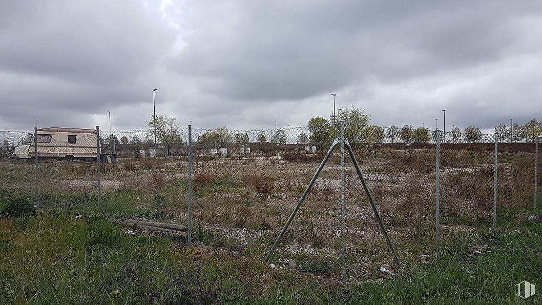 Land for sale at P.I. Ciudad del Automóvil, Leganés, Madrid, 28917 with cloud, sky, plant, natural landscape, land lot, tree, plain, grass, landscape and grassland around