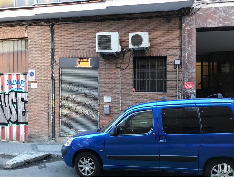 Local en alquiler en Calle Luis Cabrera, 92, Chamartín, Madrid, 28002 con rueda, ventana, camioneta, coche, vehículo terrestre, neumático, propiedad, vehículo, campana y iluminación automotriz alrededor