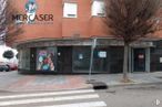 Retail for sale at Calle Presidente Felipe González, 4, Arganda del Rey, Madrid, 28500 with building, window, property, wheel, tire, tree, architecture, road surface, asphalt and neighbourhood around