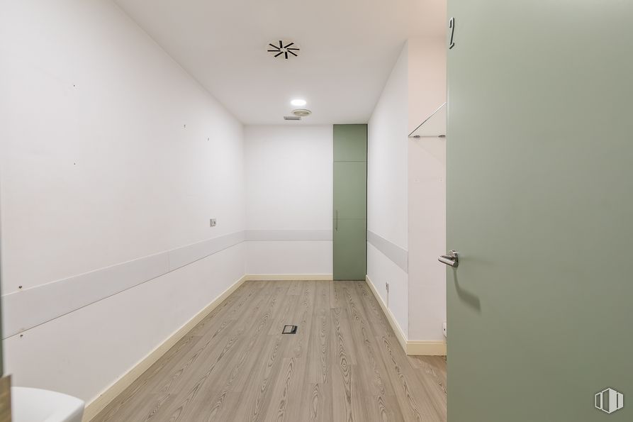 Local en venta en Calle Raimundo Lulio, Chamberí, Madrid, 28010 con accesorio, madera, edificio, suelo, piso, casa, madera, tinte para madera, techo y material compuesto alrededor