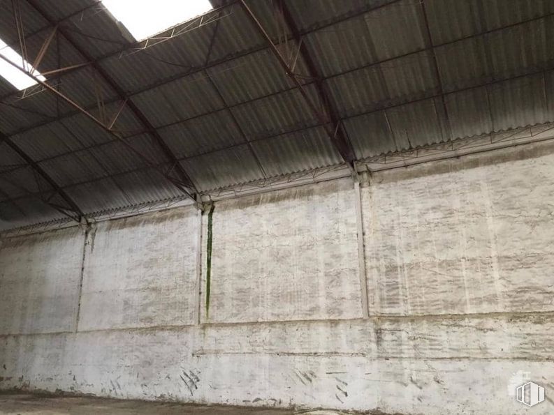 Industrial for sale at Calle Cerro Molino, Tresjuncos, Cuenca, 16422 with wood, floor, composite material, tints and shades, ceiling, shade, concrete, rectangle, city and beam around