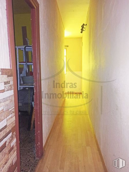 Retail for rent at Centro Urbano, San Sebastián de los Reyes, Madrid, 28700 with wood, interior design, door, building, flooring, floor, wall, ceiling, hardwood and house around