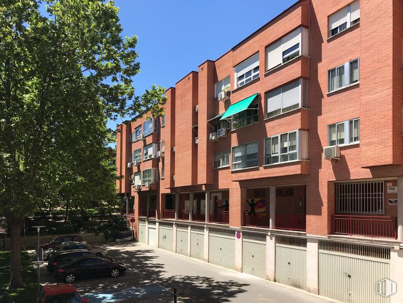 Local en alquiler en Plaza Clarín, 8, Rivas-Vaciamadrid, Madrid, 28529 con ventana, edificio, coche, cielo, árbol, arquitectura, diseño urbano, barrio, área residencial y planta alrededor