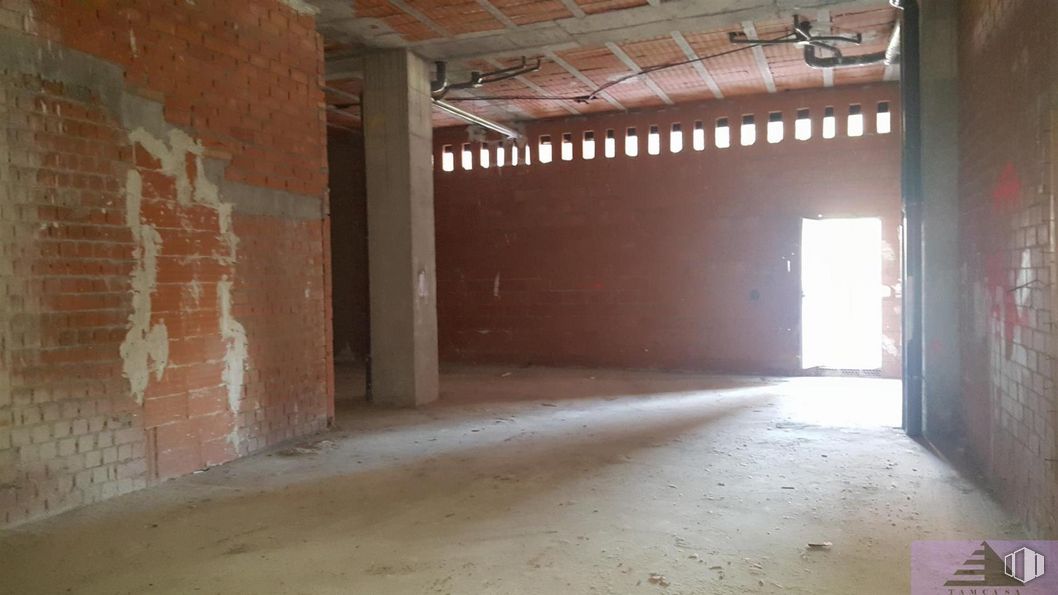 Local en venta en Residencial Francisco Hernando, Seseña, Toledo, 45224 con puerta, propiedad, madera, suelo, hall, suelos, material de construcción, edificio, madera dura y hormigón alrededor