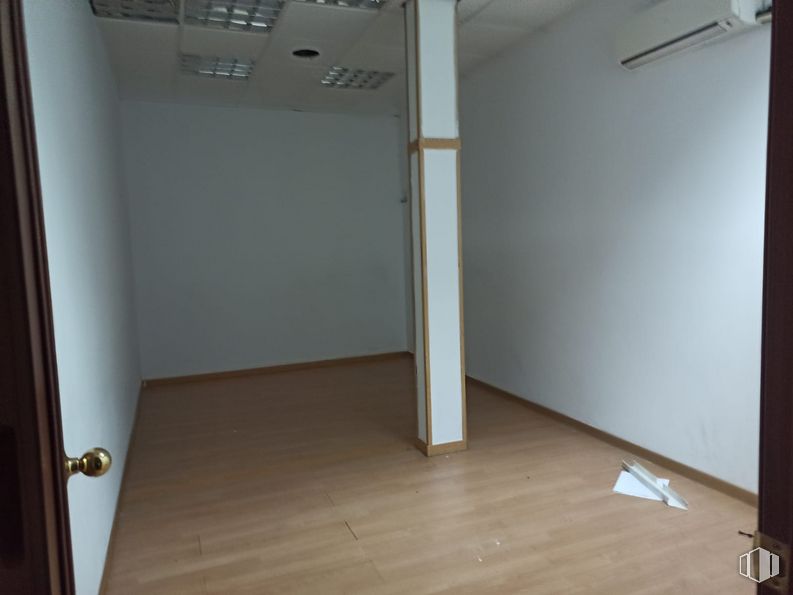 Local en venta en Camino Casarrubios, Navalcarnero, Madrid, 28600 con madera, accesorio, suelo, piso, pared, tinte para madera, madera, vidrio, techo y exterior automotriz alrededor