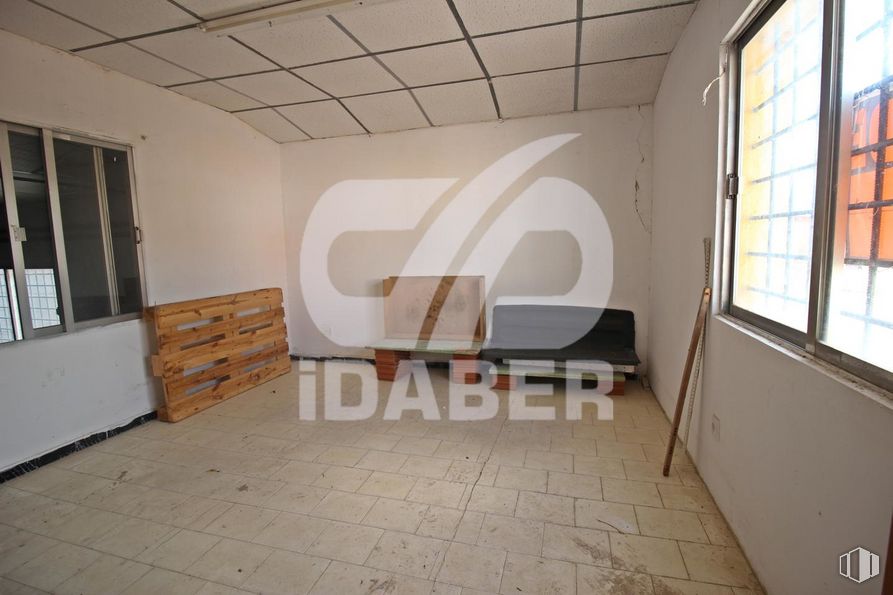 Nave en venta en Polígono industrial San Gil, Illescas, Toledo, 45200 con cajonera, ventana, madera, diseño de interiores, edificio, pavimentos, piso, accesorio, pared y bienes raíces alrededor