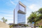 Office for rent at Edificio Visionary Building, Calle Amaltea, 32, Arganzuela, Madrid, 28045 with building, cloud, sky, plant, tree, tower block, condominium, urban design, house and neighbourhood around