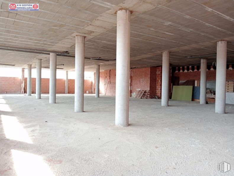 Local en venta en Zona centro, Madridejos, Toledo, 45710 con hall, suelos, suelo, pared, material compuesto, techo, aparcamiento, hormigón, material de construcción y columna alrededor