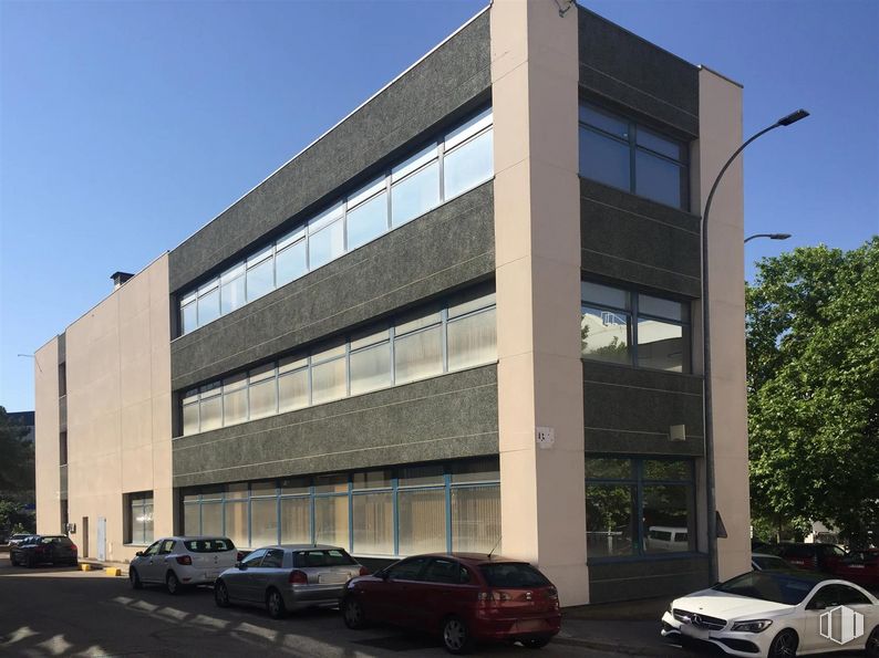 Oficina en venta en Calle José Echegaray, Alcobendas, Madrid, 28100 con coche, edificio, ventana, rueda, neumático, , , ,  y luz de la calle alrededor