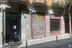 Retail for sale at Zona Lavapiés, Centro, Madrid, 28012 with fixture, building, road surface, facade, house, road, brickwork, city, brick and door around