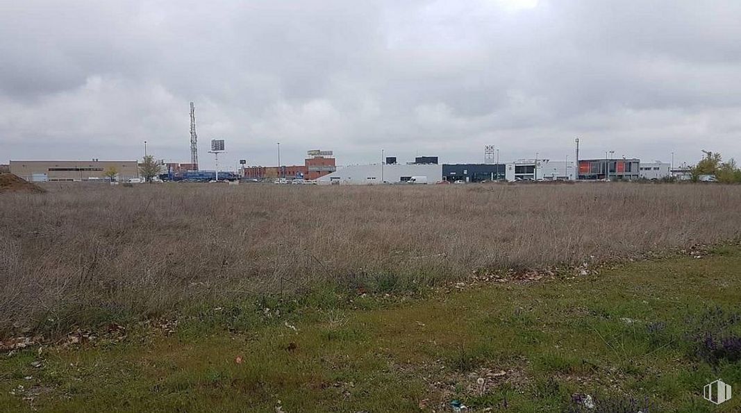 Suelo en alquiler en Calle Ricardo Tormo, Leganés, Madrid, 28914 con nube, cielo, lote de terreno, llano, pradera, paisaje, hierba, gas, horizonte y carretera alrededor