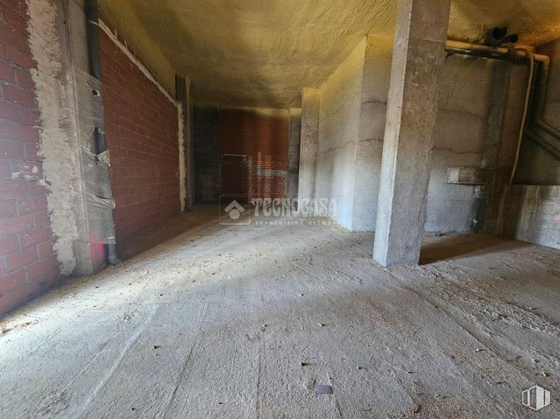 Local en alquiler en Zona Ensanche Sur, Alcorcón, Madrid, 28922 con madera, suelos, suelo, accesorio, material compuesto, material de construcción, edificio, hormigón, techo y hall alrededor